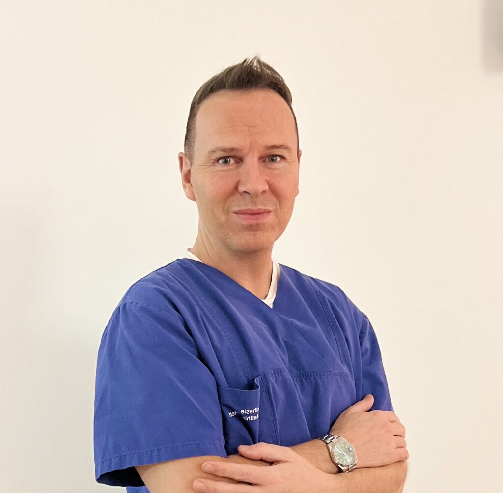 Dr. MED. Matthias Helt